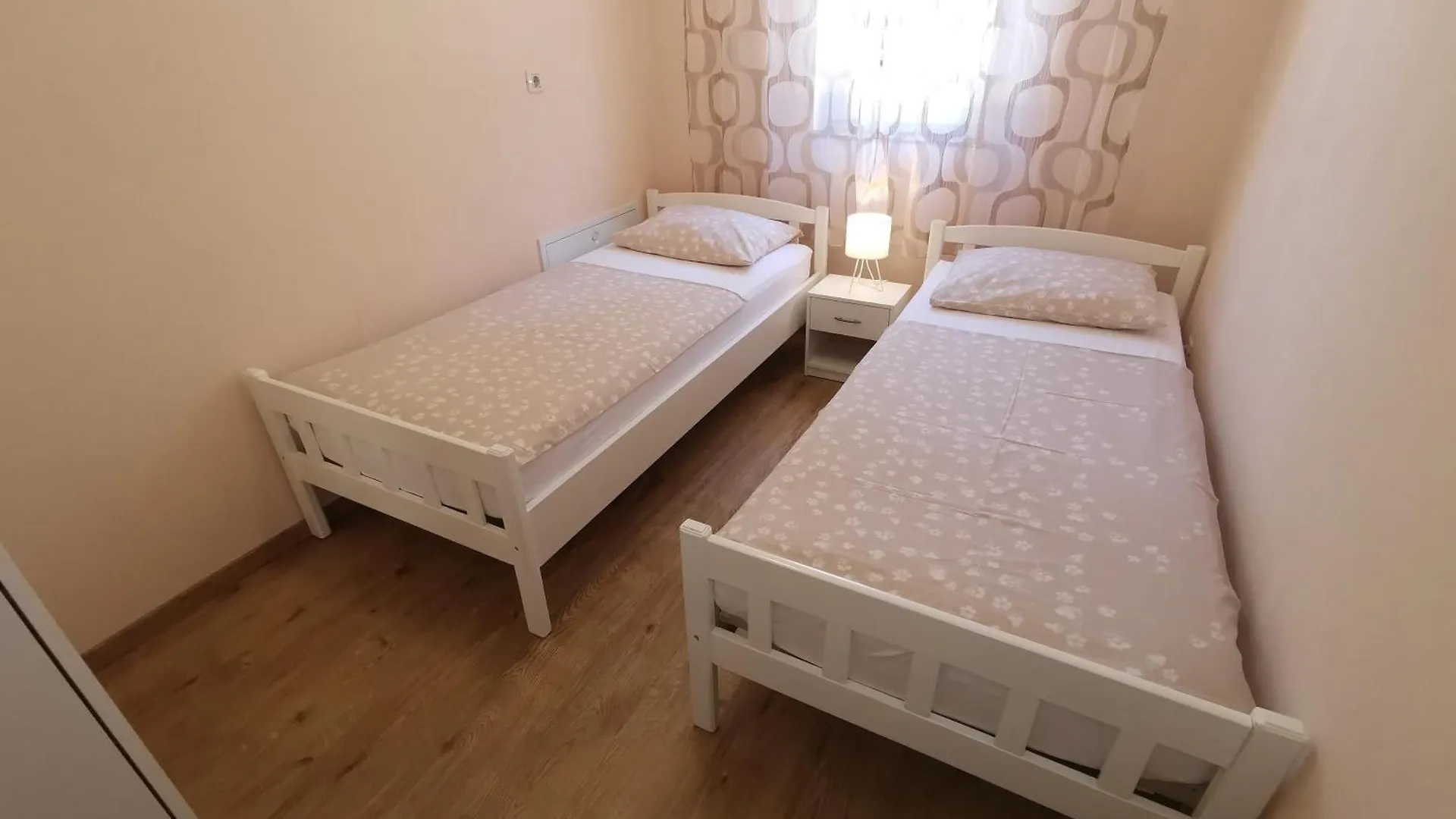 Apartments With A Parking Space Crikvenica - 22514
