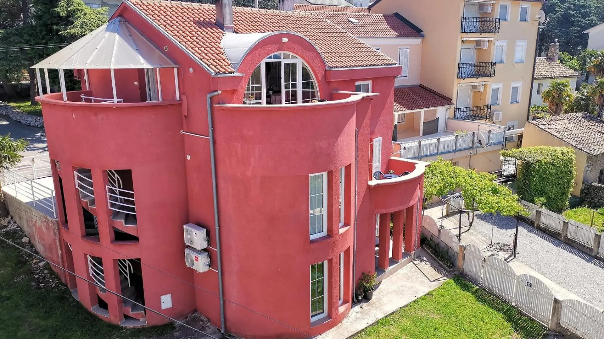 Apartments With A Parking Space Crikvenica - 22514