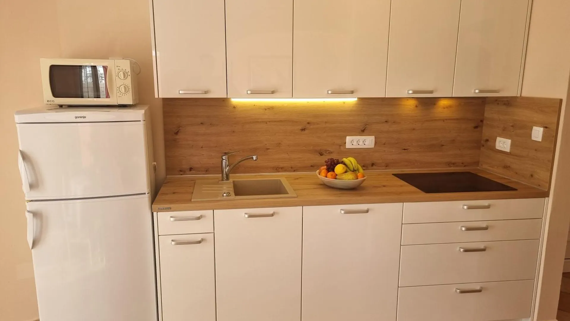 Apartments With A Parking Space Crikvenica - 22514 0*,  Croatia