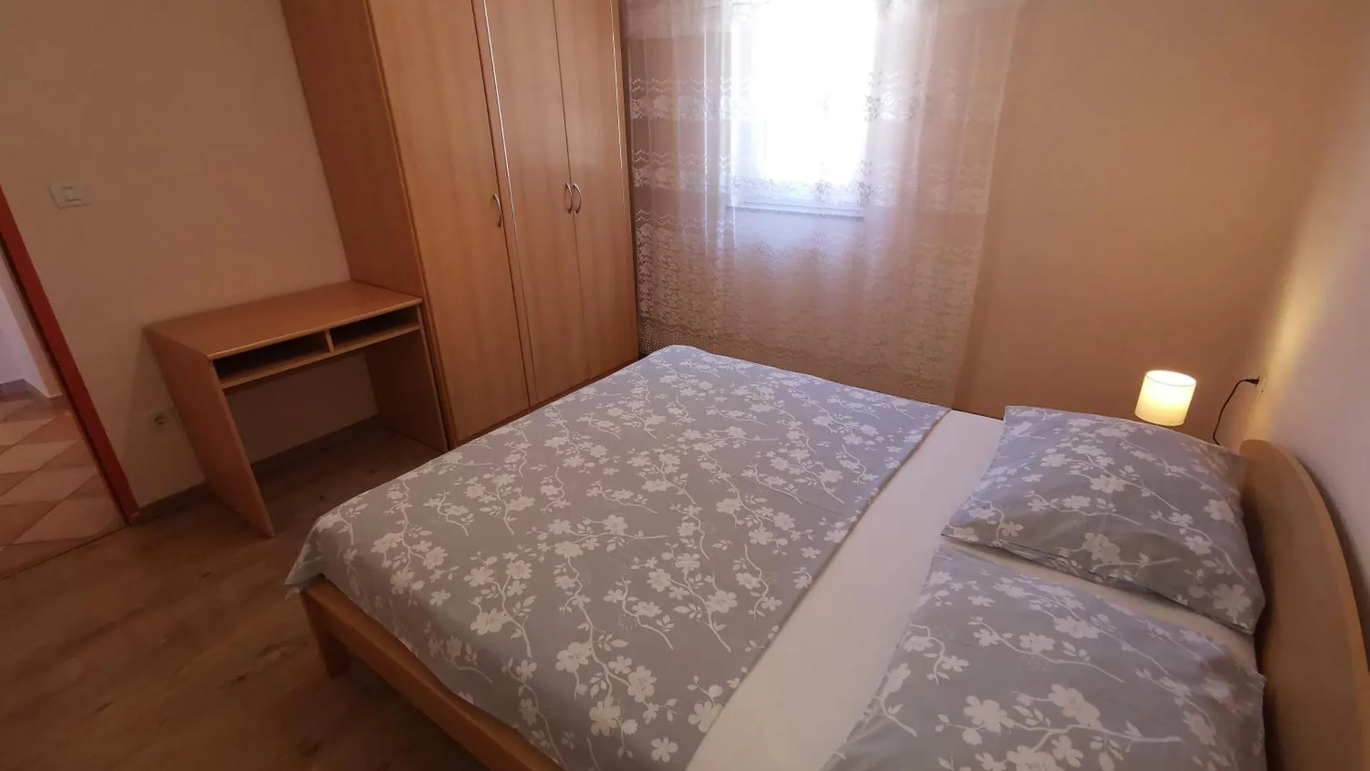 Apartments With A Parking Space Crikvenica - 22514 0*,